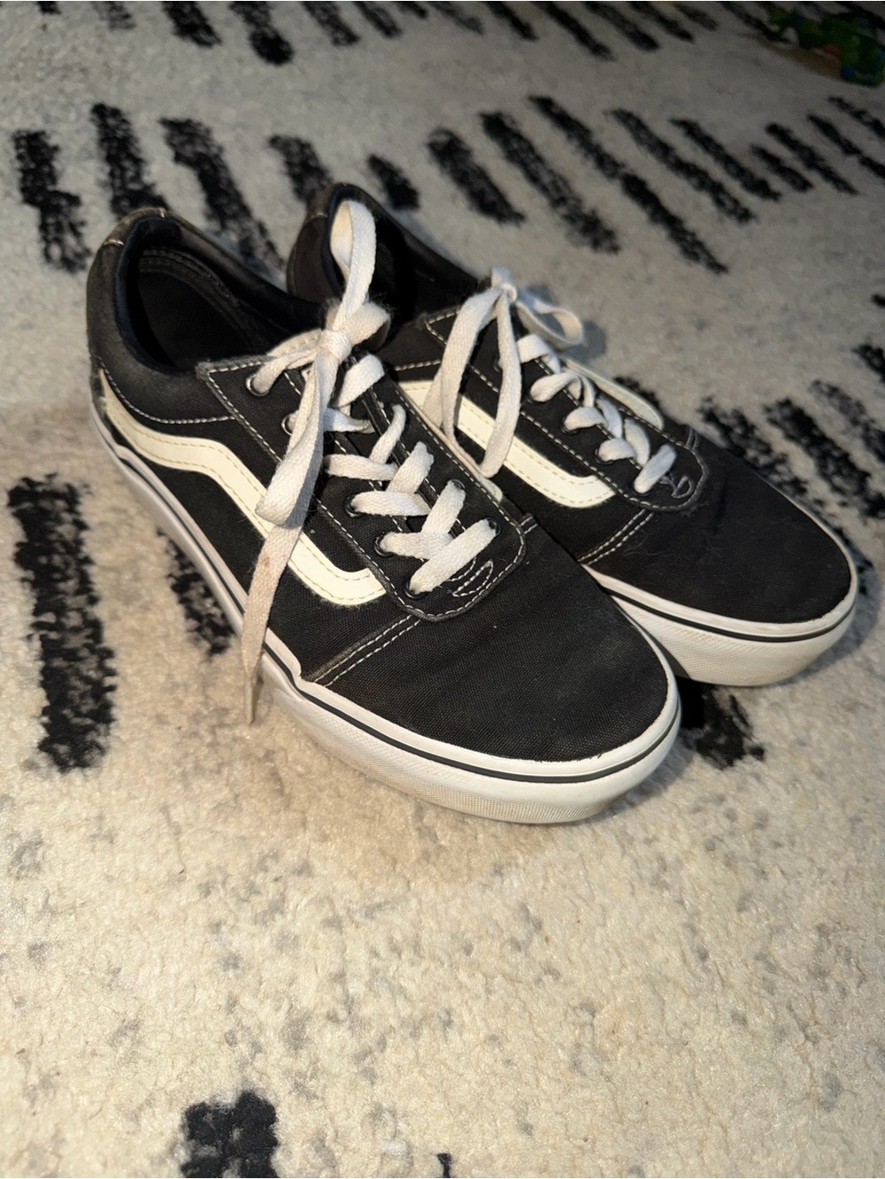 Vans girls size 4